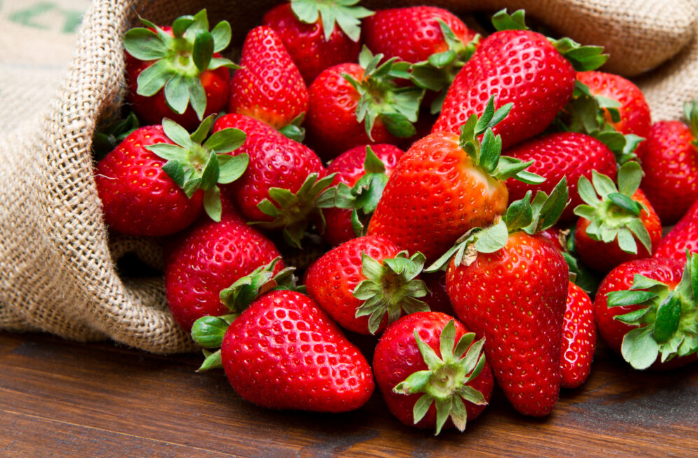 Erdbeer-Pflegeratgeber: Garantierte Tipps für eine erfolgreiche Ernte: